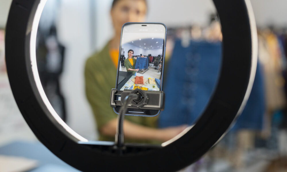 vertical-or-vanish:-why-publishers-must-rethink-video-before-it's-too-late